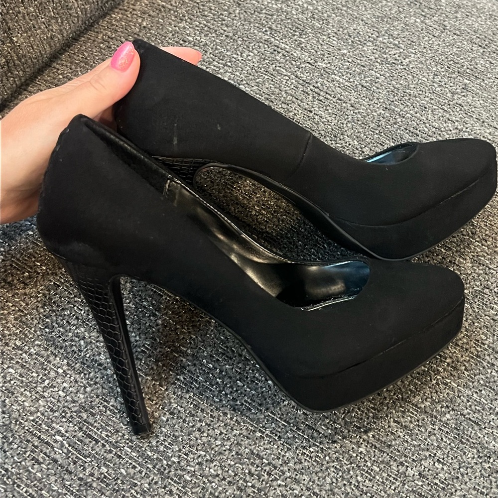 Jennifer Lopez Black Suade Heels Pumps Sz7